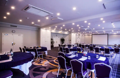 Doubletree Hilton Cheltenham meeting room'
